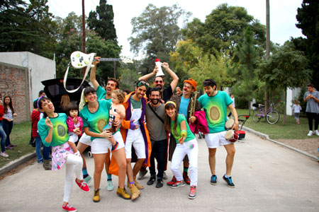 Demian y los aguacates, Sinvergüenza
